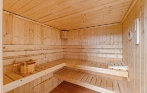 Stunning Home In Zerpenschleuse