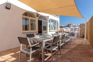 Villa James Heart of Village Ocean Views Pool