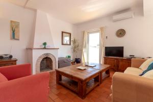 Villa James Heart of Village Ocean Views Pool