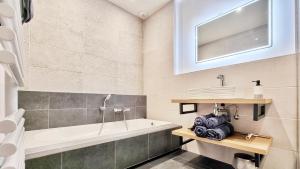 Maisons de vacances La grange d-Andre - Spa - 8 personnes - Proche Europa Park : photos des chambres