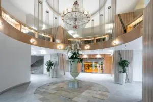 Deluxe Studios - Perfect for Short or Long Stays - Români