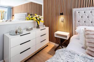 Von Chambers Blouberg