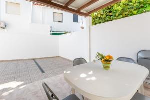 Cozy 3 BDR House Duplex With Patio by LovelyStay