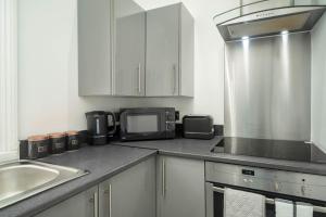 Ruby House - 2 Bed in Huddersfield Yorkshire
