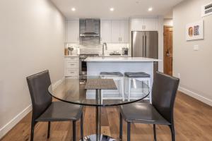 New 1Bd Luxe King Suite with Superb Mtn View