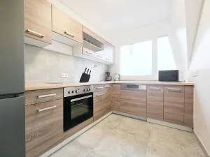 RAJ Living - 3 Room Apartments - 25 min Messe DUS - Angerhausen