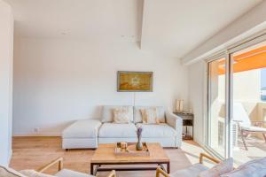 LE VOILIER avec terrasse panoramique vue mer et port, proche du Palais, Croisette et plages