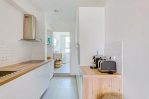 LE VOILIER avec terrasse panoramique vue mer et port, proche du Palais, Croisette et plages