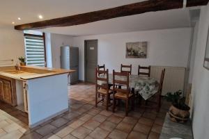 Maisons de vacances Maison Montoise : photos des chambres