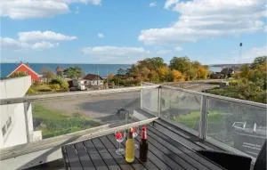 2 Bedroom Nice Apartment In Allinge - Sandkås