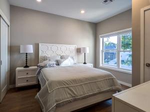 310 Brand New 1 Bedroom 1 Bath 1 Full Kit 1 Liv