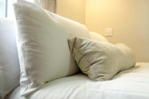 The Willow - Studio 13