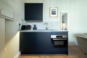 The Willow - Studio 11