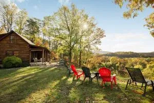 Riverfront Log Cabin w Fireplace Grill & Fire Pit - Paw Paw