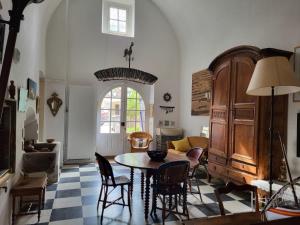 Renovated 12th-century chapel fully equipped for 6