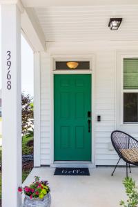 Creekside Bungalow Park Circle 15m dtwn CHS