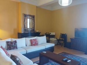 Chez Anne-Marie bourgeois apartment