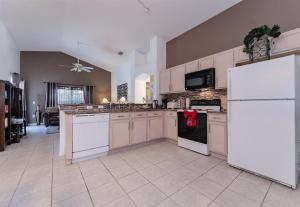 Beautiful Pool Home by Disney World