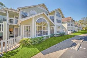 Beautiful Royal Palm Bay Condo near Disney