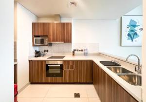 Livbnb - 1B Palm Jumeirah and Sea View at Avani