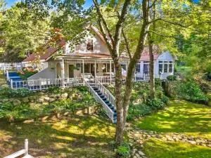 Chickadee Lodge Welcomes you - Year Round FUN - Luther