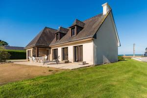 Maisons de vacances Maison spacieuse vue sur mer a Pleubian : photos des chambres