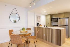 Renovated 1Bed-1Bath in Village with Pool, Hot Tub, and Sauna