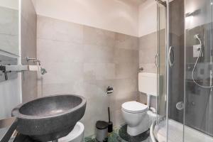 Comics Roma Penthouse, Funny Flat Nearby Colosseum