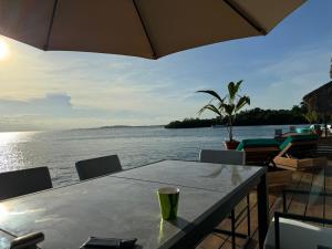 CoralBay Bungalows Solarte