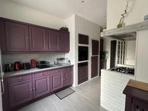 Villas Demeure de charme - 10 min plage - Golf 4km - Lac Caniel 1km : photos des chambres