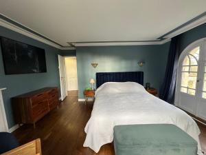 Villas Demeure de charme - 10 min plage - Golf 4km - Lac Caniel 1km : photos des chambres