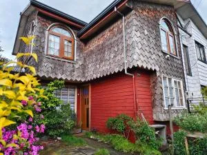 Casa a cuadras de la plaza - Llau-Llao