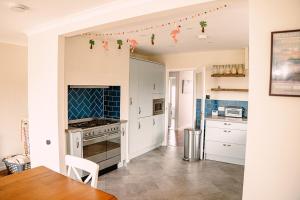 Pass the Keys Dungeness Drift - By the Beach