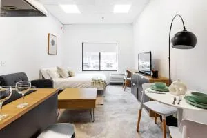 Cozy Studio in Metro Meriden with Pool and Gym - Meriden