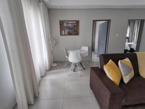 Executive 2-bedroom Serenity apartment in Wendywood Sandton with its own entrance