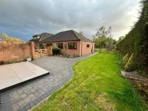 Little Edgewood - 里弗姆