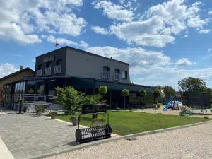 Royal Palace - Ćelije