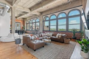 STL CITY Penthouse