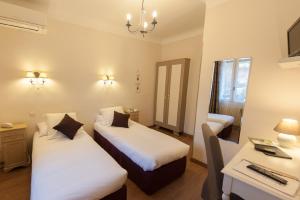 Hotels Hotel Sainte Anne - Apt : photos des chambres