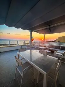 DiVino Appartamenti Vista Mare - 彼得罗西诺