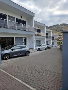 Beautiful 2 bedroom Terraced Home - E - Carmanchão