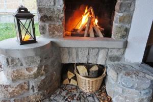 Fachwerkhaus mit rustikalem Weinkeller und Garten, ganze Unterkunft, gute Lage