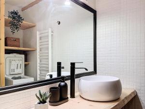 Résidence Aiguille Du Fruit - Studio rénové, pied des pistes, proche centre MAE-4821