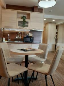 Apartment with Mountain View room in Select Lux Apartments Konaci