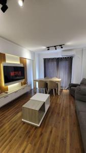 Rehab Fancy Apartment With Garden View - New Cairo