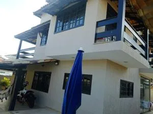 Uma casa de familia 4 Q com piscina - Guriri