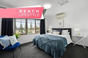 Sapphire by the Sea - Beach Family Modern - Seaton