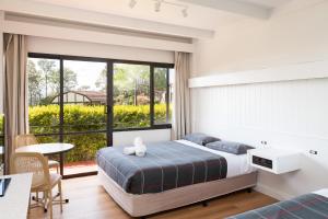 Village Family Motor Inn