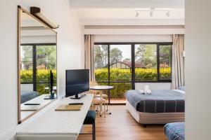 Village Family Motor Inn