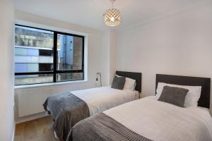 2-Bed Apartment Sleeps 4 Free Parking